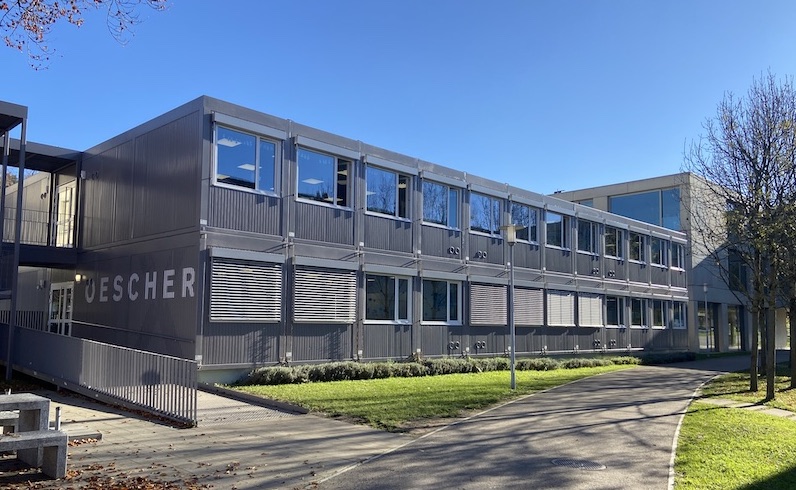 Container beim Schulhaus Oescher