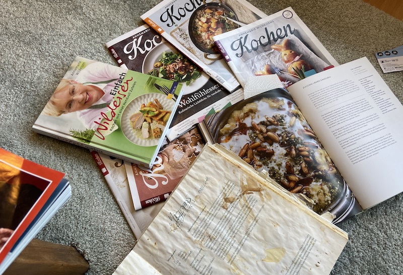 Kochbücher und -hefte: kein Krimi wiegt die Spannung auf (Foto: ZN)